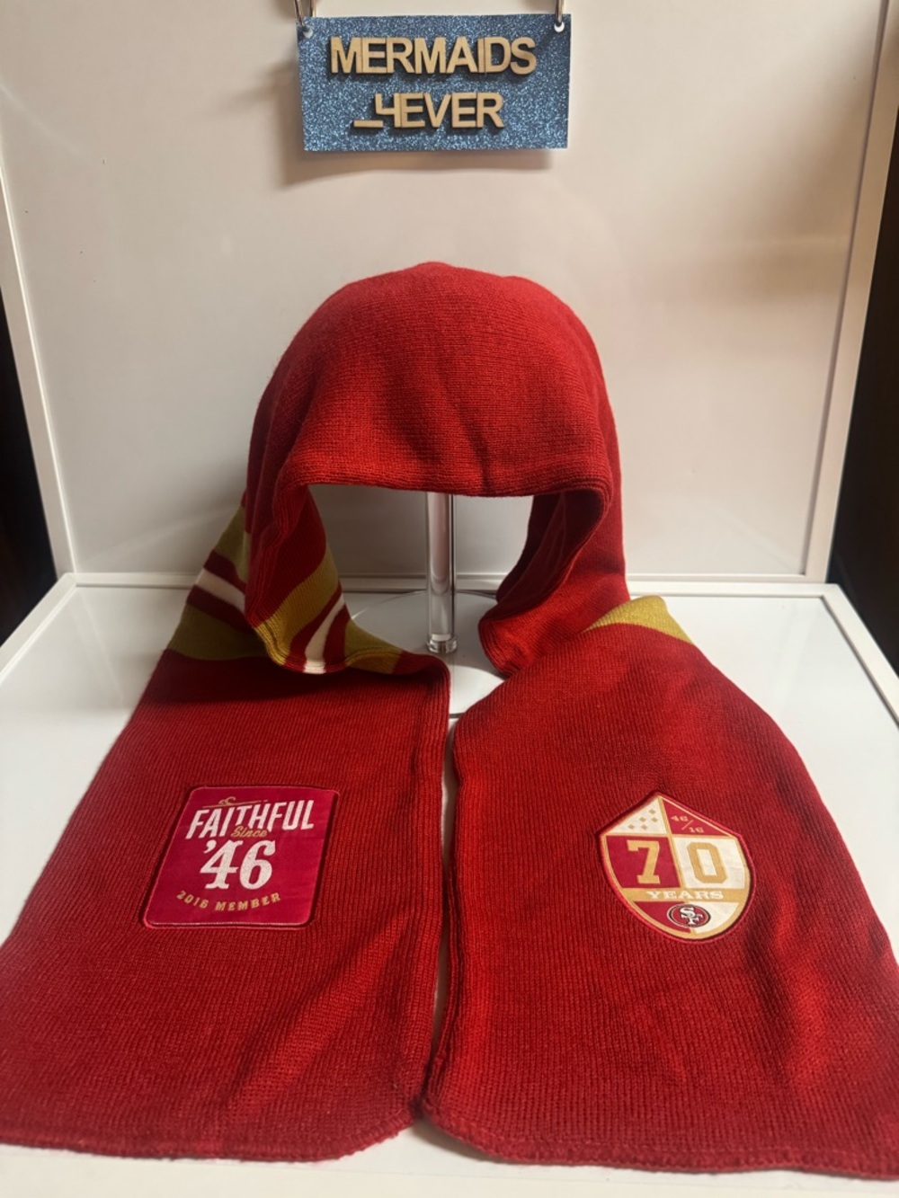 SF 49ers Faithful 2016 scarf featuring crisp stripes and logo - 70 years of NFL